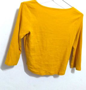 YELLOW SQUARE NECK SOLID FITTED TOP