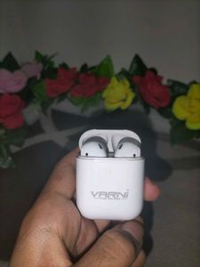 AIRPODS + FREE WATCH