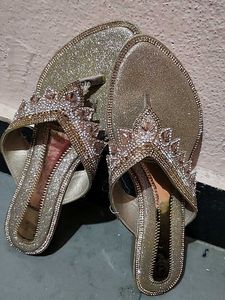 Sparkling Gold Toe Ring Flats