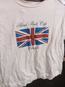Hard Rock Cafe Chicago Graphic Tee