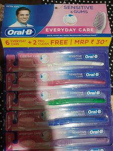 NEW BRANDED ORAL-B  EXTRA SOFT 8 TOOTHBRUSH