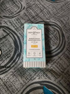 DOT &amp; KEY Barrier Repair Moisture Stick SPF 50
