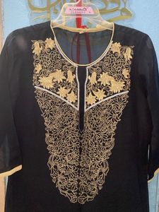 Elegant Black Embroidered Kurta