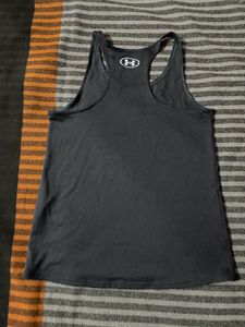 Under Armour Women vest