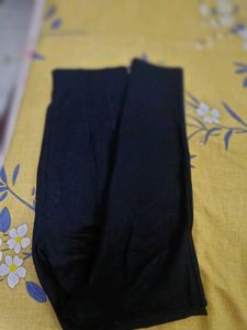 3,Women Jeance