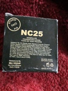 Compact Loose Powder With 1 Gift Free