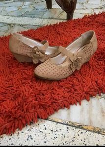 Floral Wedges