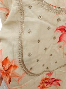 Floral Kurta Dupatta Set.