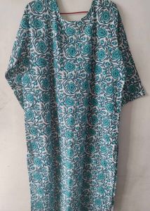 🌸Combo Of Floral Print Kurtis🌸