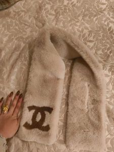 Neck Muffler With Loop