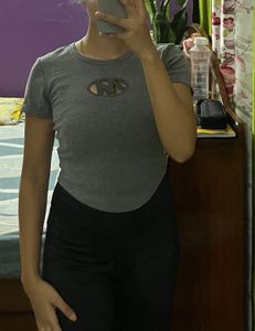 Cut out fitted T-shirt