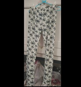 ZOLA Extremely Comfy Floral Print Leggings