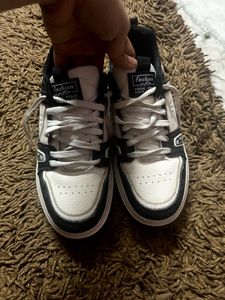 Louis Vuitton LV Trainer ‘White/Black’ – UK 8 (Rep