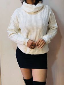 Cozy Ivory Turtleneck Sweater