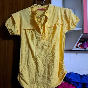 Butter Yellow Top