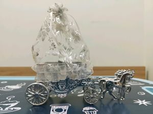 Horse Carriage Showpiece