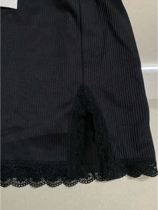 🎠H&amp;M Black Lace Trim Skirt