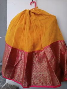 Pattu Pavada