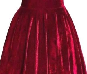 Chic Red Velvet Pleated Mini Skirt