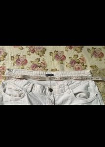 WHITE JEANS (DENIM) FROM FREAKINS