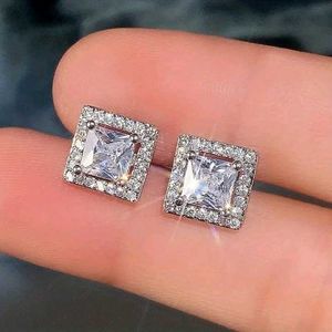 ☄️Sparkling AD Diamond Stud Earrings😻