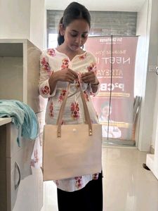 Elegant Tote Bag