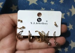 Set Of Earrings (Daily Wear)