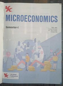 Macroeconomics Textbook - Semester I