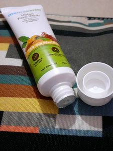 Mama Earth Face Wash