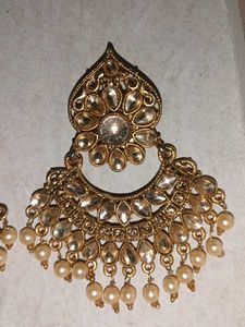 Elegant Gold &amp; Pearl Earrings