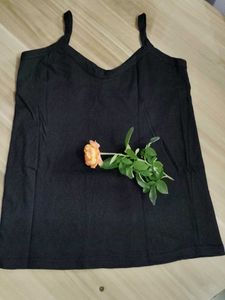 Black V-Neck Cami Top🧡