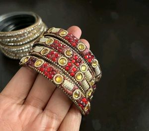 4+8 Beautiful Bangle Set MAROON