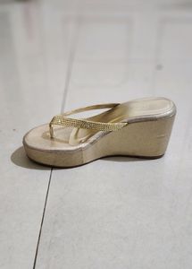 Golden Sheen Eridani Heels