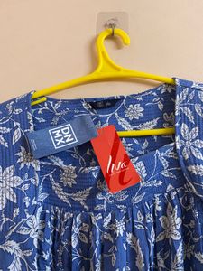Women Leaf Print Regular Fit Top