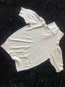 Elegant Cream Puff-Sleeve Knit Tshirt