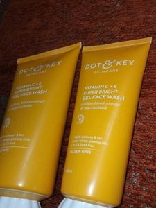 Dot &amp; Key Face Wash