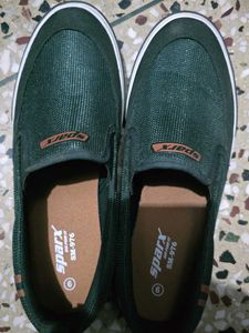 Sparx SM-976 Green Slip-On Shoes - Size 6
