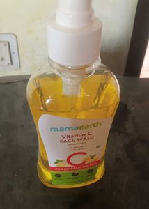 MAMAEARTH VIT.C FACE WASH