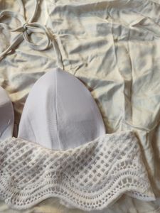 Pinteresty White Bikini Top