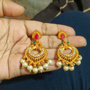 Gold Tone Pearl Drop Earrings