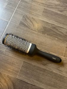 Vega Curling Hair Brush