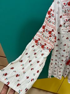White L Size Floral Top