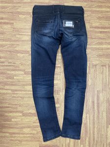 Men New  Denim Blue Unique Jeans