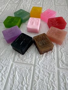 10 Organic Fruit Soaps@ Rs500