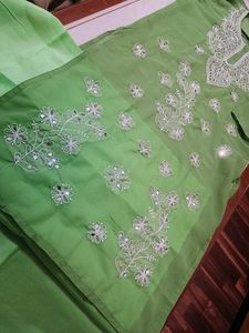 🆕 Chikankari Kurti