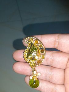 Pendent With Earrings