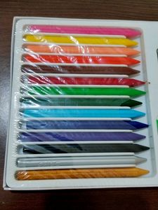 DOMS Plastic Crayons