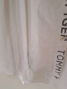 Tommy&#39;s White Buttondown