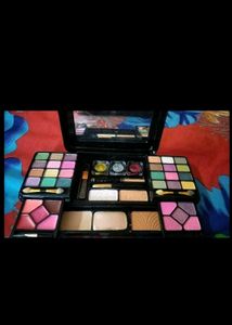 Makeup Palette Set