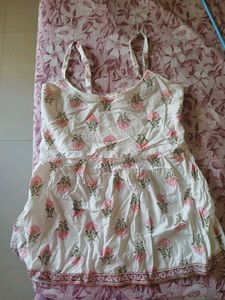 Combo Offer Off White Cargo And Short Kurti